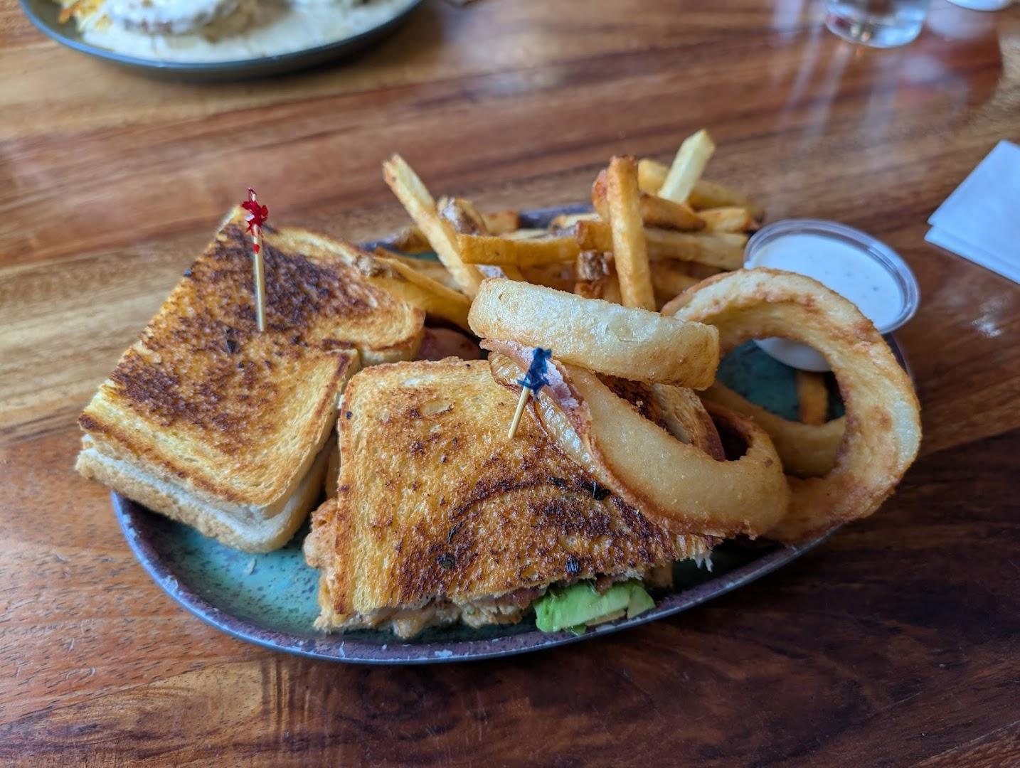 Joe's Green Barn Restaurant